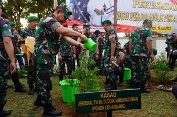 Kasad Jendral TNI Dudung Abdurachman Resmikan Tugu Perjuangan 